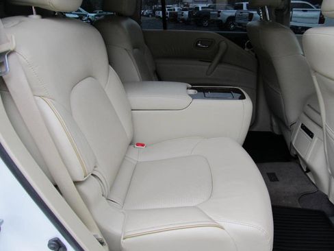 Used 2017 INFINITI QX80 2WD w/ Driver Assistance Package image 36