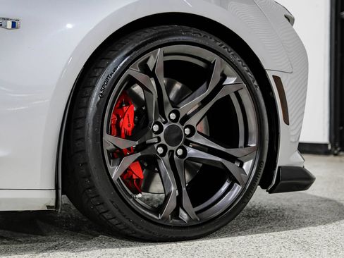 Used 2018 Chevrolet Camaro SS RWD image 57