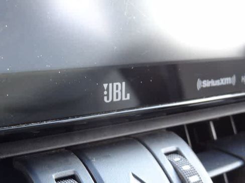 Used 2021 Toyota RAV4 Limited image 11