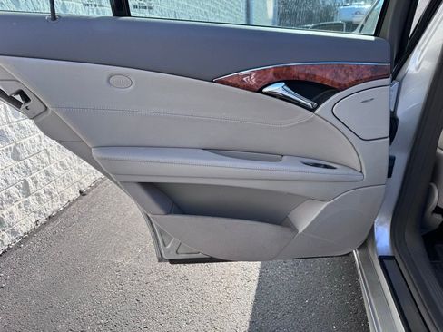 Used 2007 Mercedes-Benz E 320 BlueTEC Sedan image 17