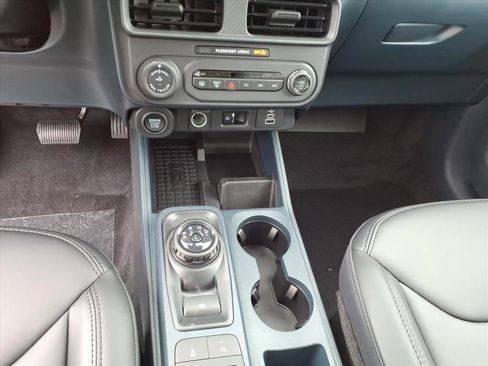 New 2025 Ford Maverick Lariat w/ Black Appearance Package image 15