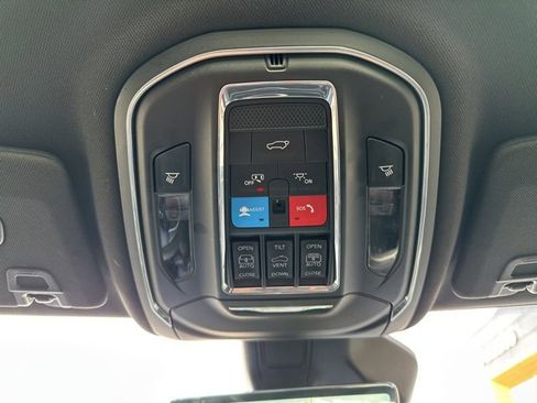 Used 2024 Jeep Grand Cherokee L Limited w/ Luxury Tech Group II image 37