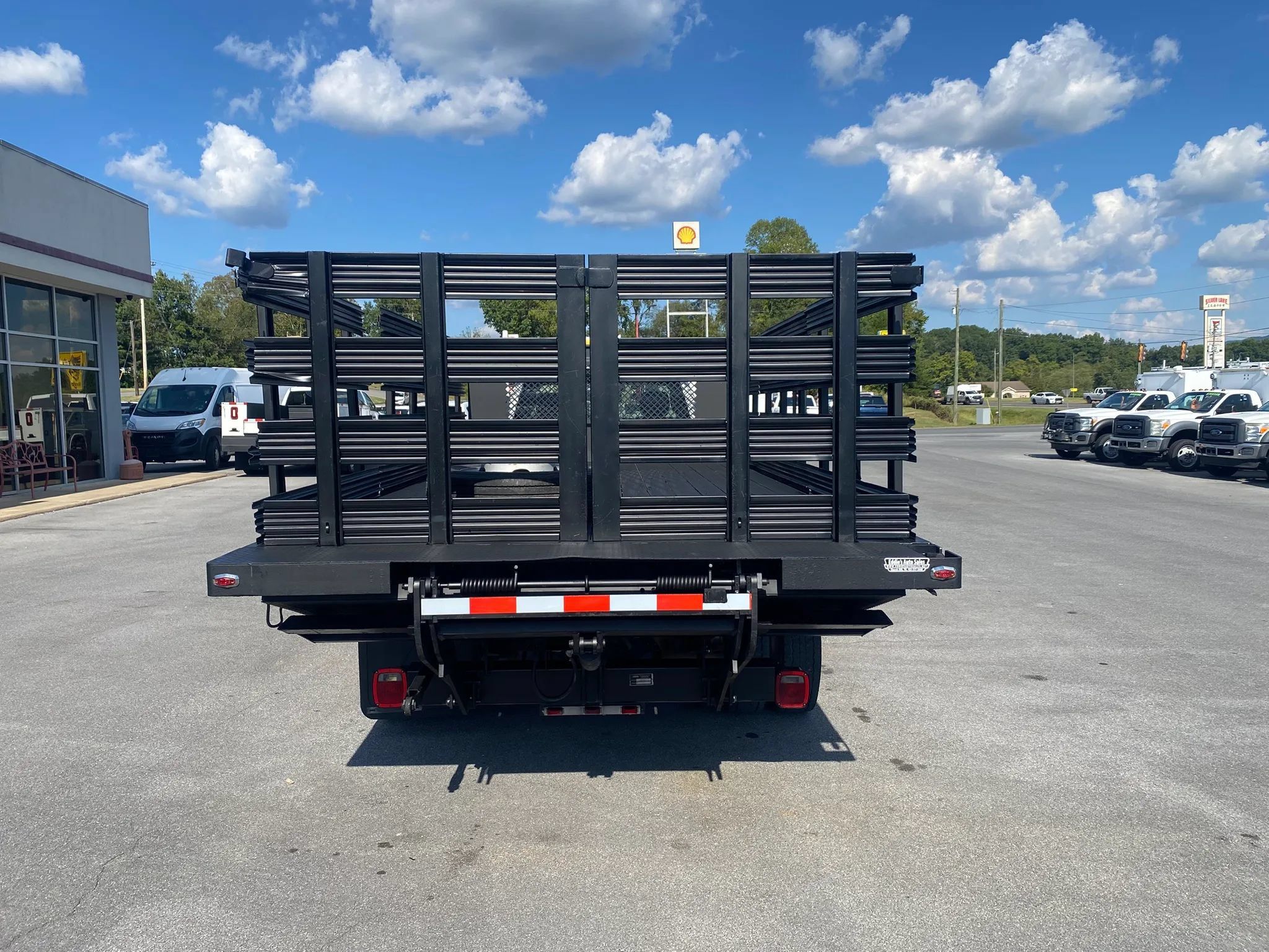 Used 2016 RAM 4500 Tradesman RWD image 6