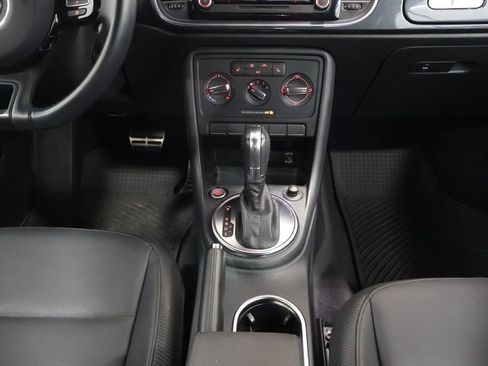 Used 2014 Volkswagen Beetle R-Line FWD image 20
