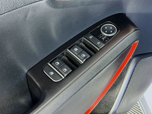 Used 2023 Kia Soul GT-Line FWD image 18