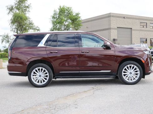 Used 2023 Cadillac Escalade Luxury AWD/4WD image 7