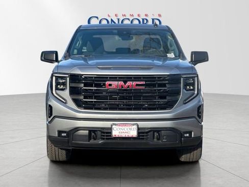 Used 2026 GMC Sierra 1500 Elevation AWD/4WD image 9