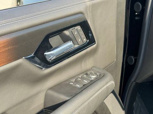 New 2026 GMC Yukon Denali w/ Denali Reserve Package AWD/4WD image 25