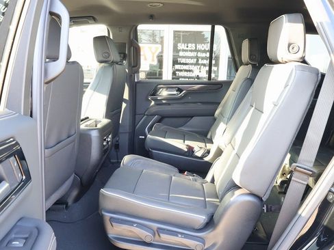 New 2026 GMC Yukon Elevation image 27