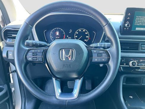 Used 2024 Honda Pilot EX-L image 11