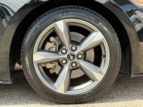 Used 2016 Ford Mustang Coupe RWD image 26