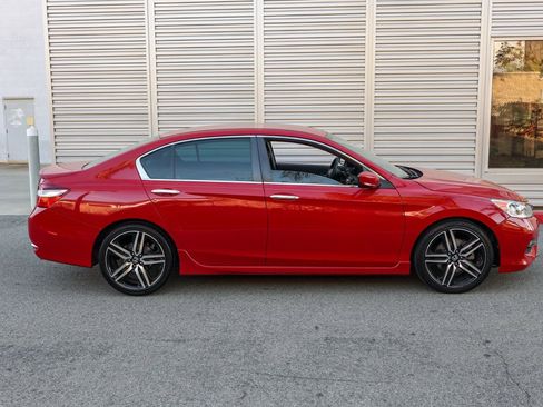 Used 2016 Honda Accord Sport image 3
