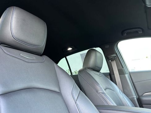 Used 2024 Cadillac XT4 Sport w/ Technology Package image 18