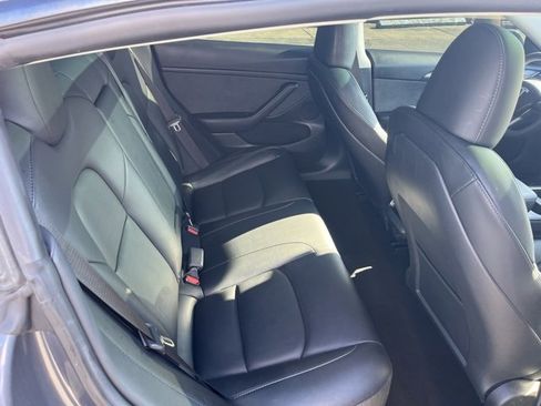 Used 2023 Tesla Model 3 Standard Range image 29