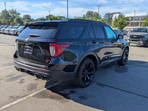 Used 2023 Ford Explorer ST w/ Equipment Group 401A AWD/4WD image 4