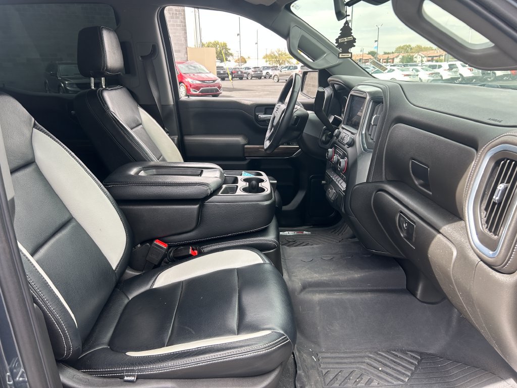 Used 2022 Chevrolet Silverado 1500 RST AWD/4WD image 31