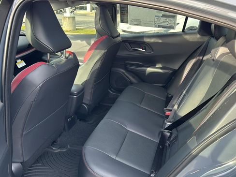 New 2025 Toyota Prius Plug-In Hybrid FWD image 9
