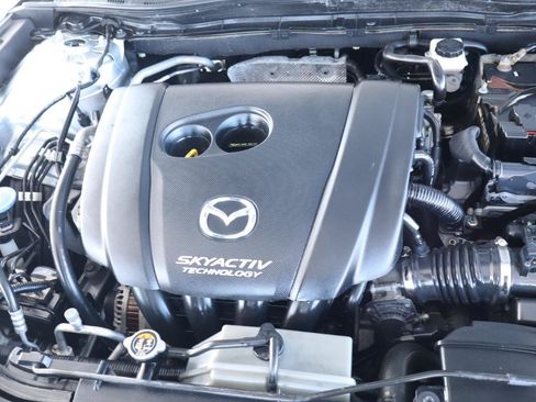Used 2018 MAZDA MAZDA3 Touring FWD image 46