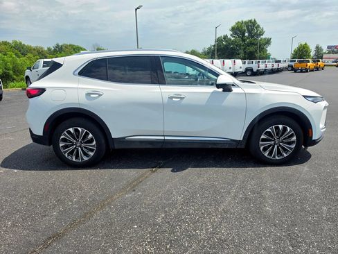 Used 2024 Buick Envision Preferred AWD/4WD image 9