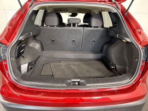 Used 2021 Nissan Rogue Sport S image 34