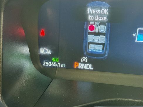 Used 2025 Ford Explorer ST-Line w/ ST-Line Street Pack image 15