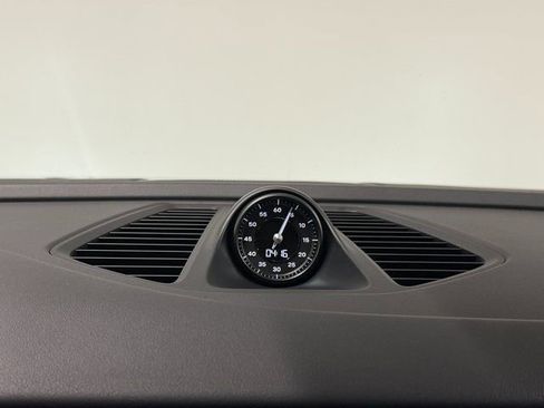 Certified 2024 Porsche Macan 4 Electric image 21