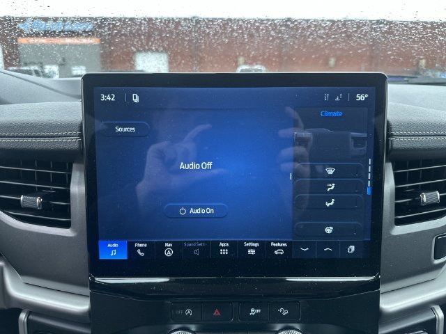 Used 2024 Ford Expedition XLT AWD/4WD image 14