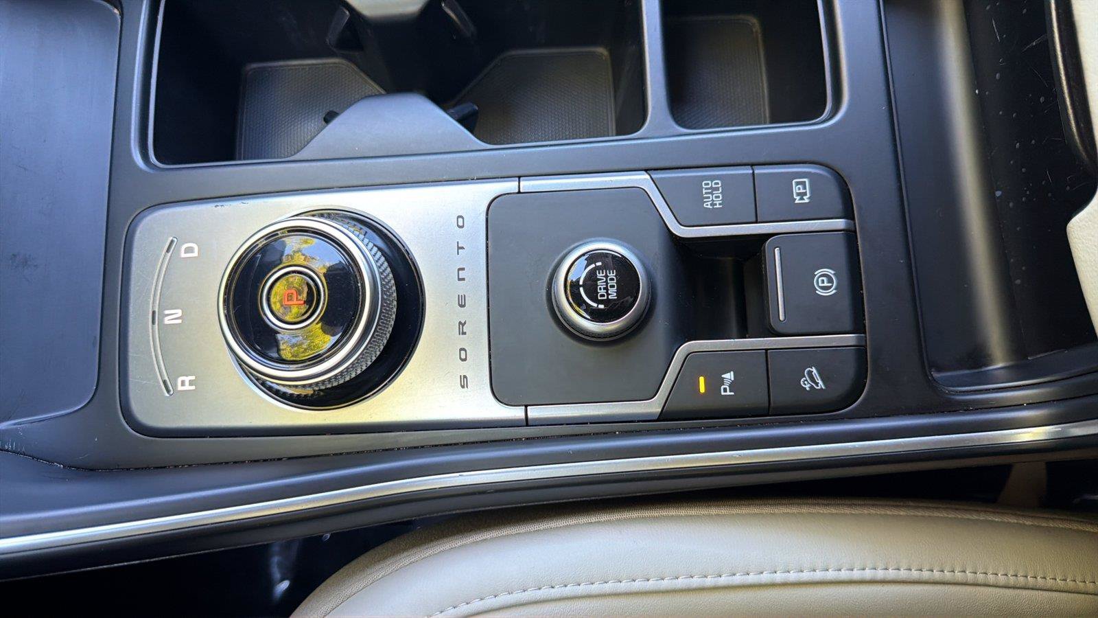 Used 2023 Kia Sorento EX FWD image 19