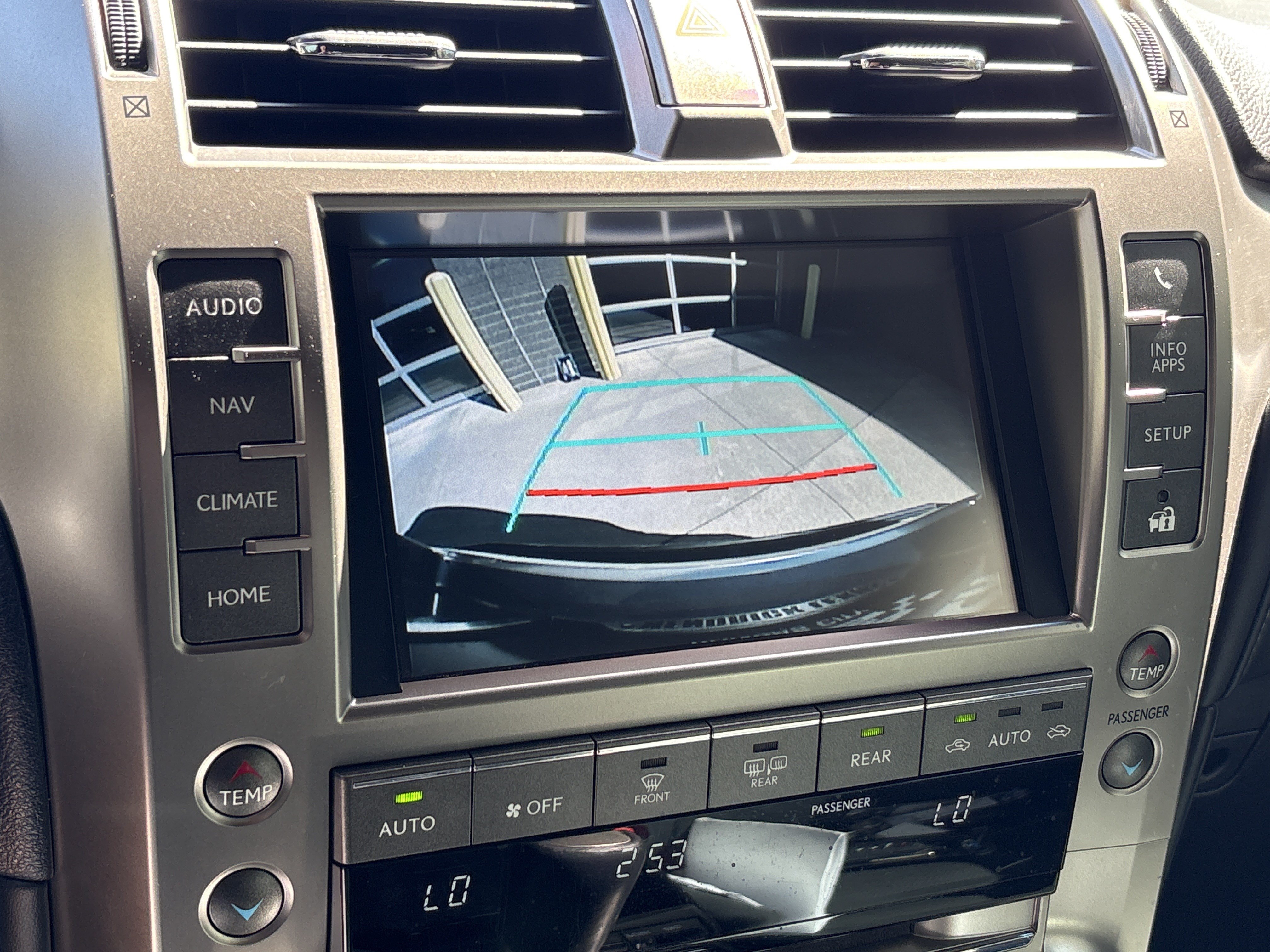 Used 2020 Lexus GX 460 Premium w/ Premium Package AWD/4WD image 25