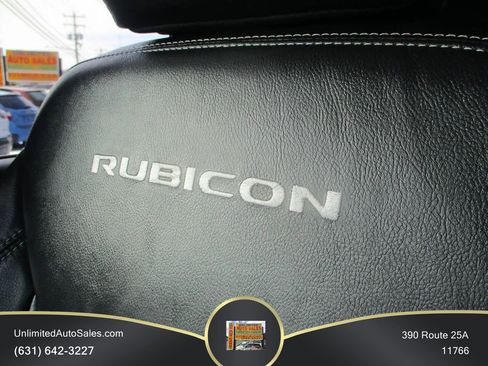Used 2017 Jeep Wrangler Unlimited Rubicon AWD/4WD image 15