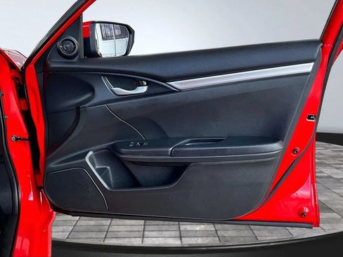 Used 2019 Honda Civic Sport image 24