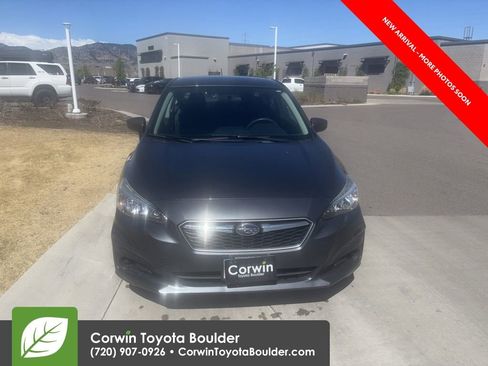 Used 2018 Subaru Impreza 2.0i image 2