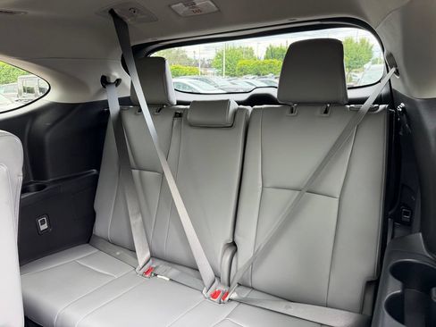 Used 2022 Toyota Highlander Platinum AWD/4WD image 33