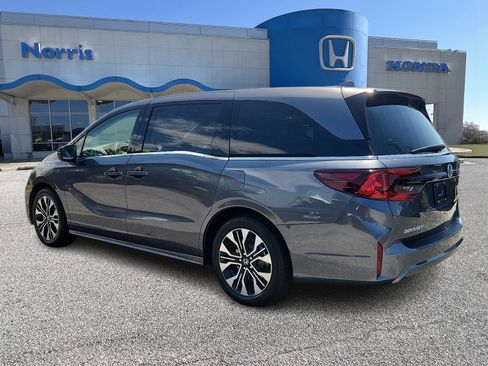 New 2026 Honda Odyssey Elite image 3