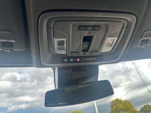 Used 2024 Chevrolet Silverado 1500 LTZ image 26