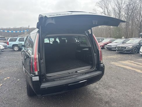 Used 2015 Cadillac Escalade ESV Luxury image 40