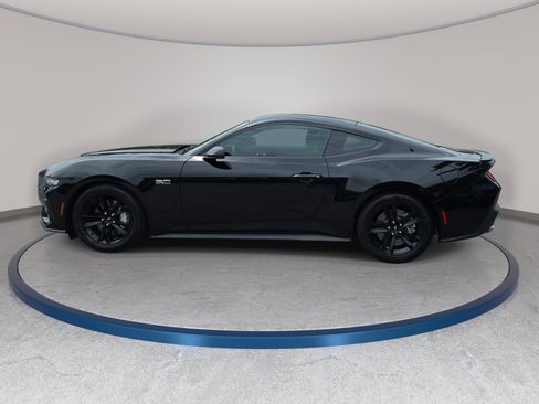 Used 2024 Ford Mustang GT RWD image 8
