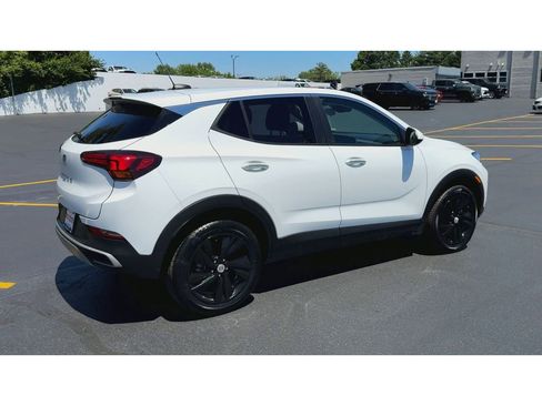 Used 2025 Buick Encore GX Preferred AWD/4WD image 8