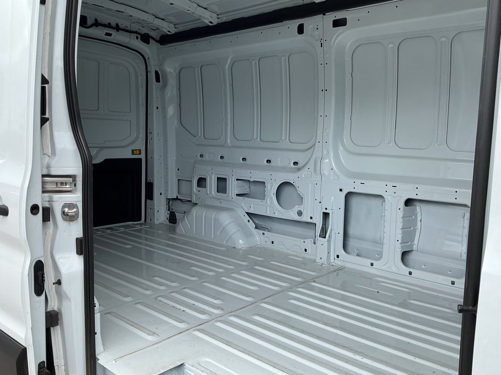 Certified 2023 Ford E-Transit Medium Roof RWD image 18