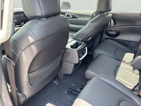 New 2026 Kia Carnival SX w/ SX Dark Edition Package FWD image 14