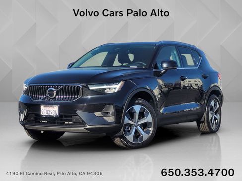 Certified 2023 Volvo XC40 B5 Plus w/ Protection Package Premier image 1