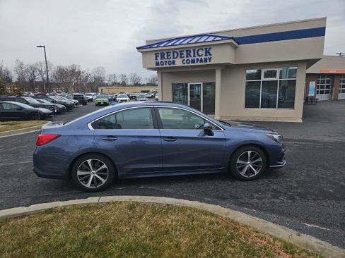 Used 2018 Subaru Legacy 2.5i Limited image 3
