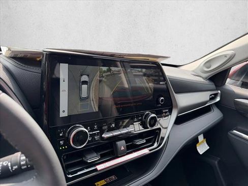 New 2026 Toyota Highlander Limited AWD/4WD image 14