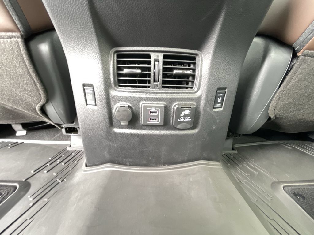 Used 2023 Nissan Titan Platinum Reserve w/ Moonroof Package AWD/4WD image 22