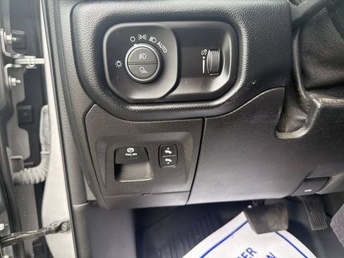 Used 2021 RAM 1500 Big Horn AWD/4WD image 18