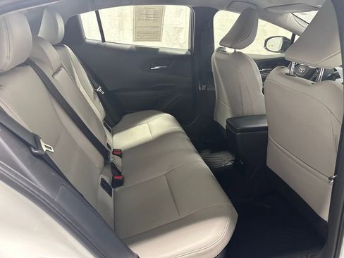 Used 2025 Toyota Prius XLE image 55