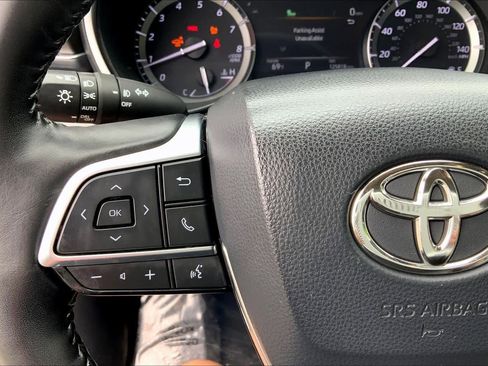 Used 2020 Toyota Highlander Limited AWD/4WD image 24