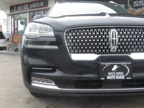Used 2020 Lincoln Aviator Reserve w/ Equipment Group 202A AWD/4WD image 3