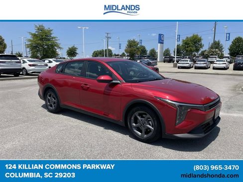 Used 2025 Kia K4 FWD image 1