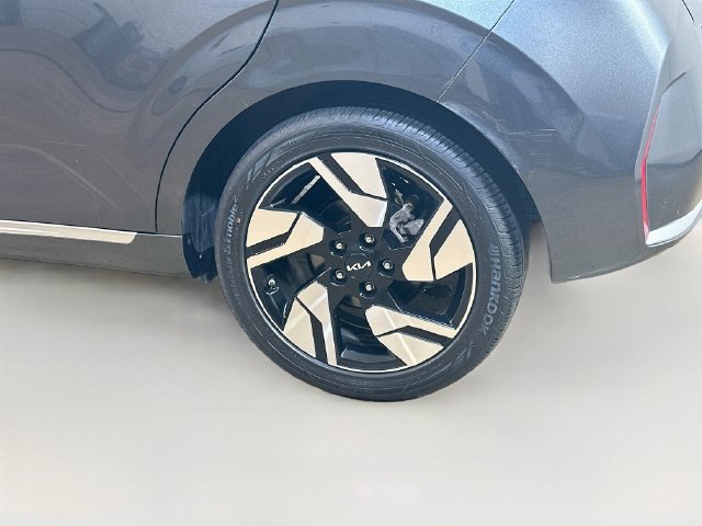 Used 2024 Kia Soul GT-Line w/ GT-Line Technology Package FWD image 6